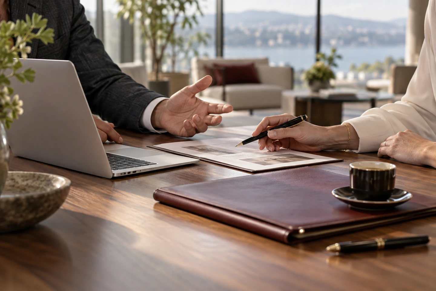 Illustration of a financial planning conversation